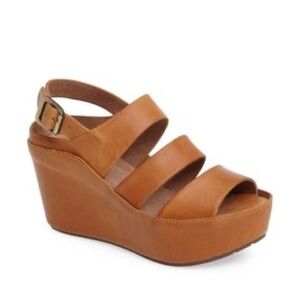 Chocolat Blu Windsor Tan Platform Wedge Sandal
